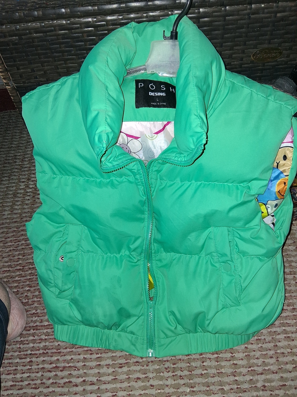 Kids Green Zip-Up Puffer Vest Size L - Fun Smiley Face Printed Lining - POSH DES